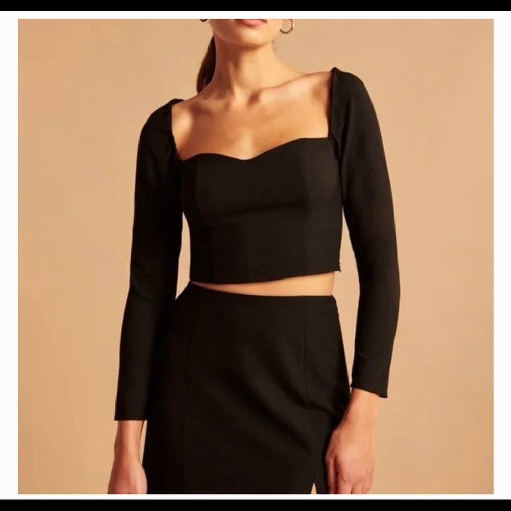 Cropped Long-Sleeve Portrait Neck Top